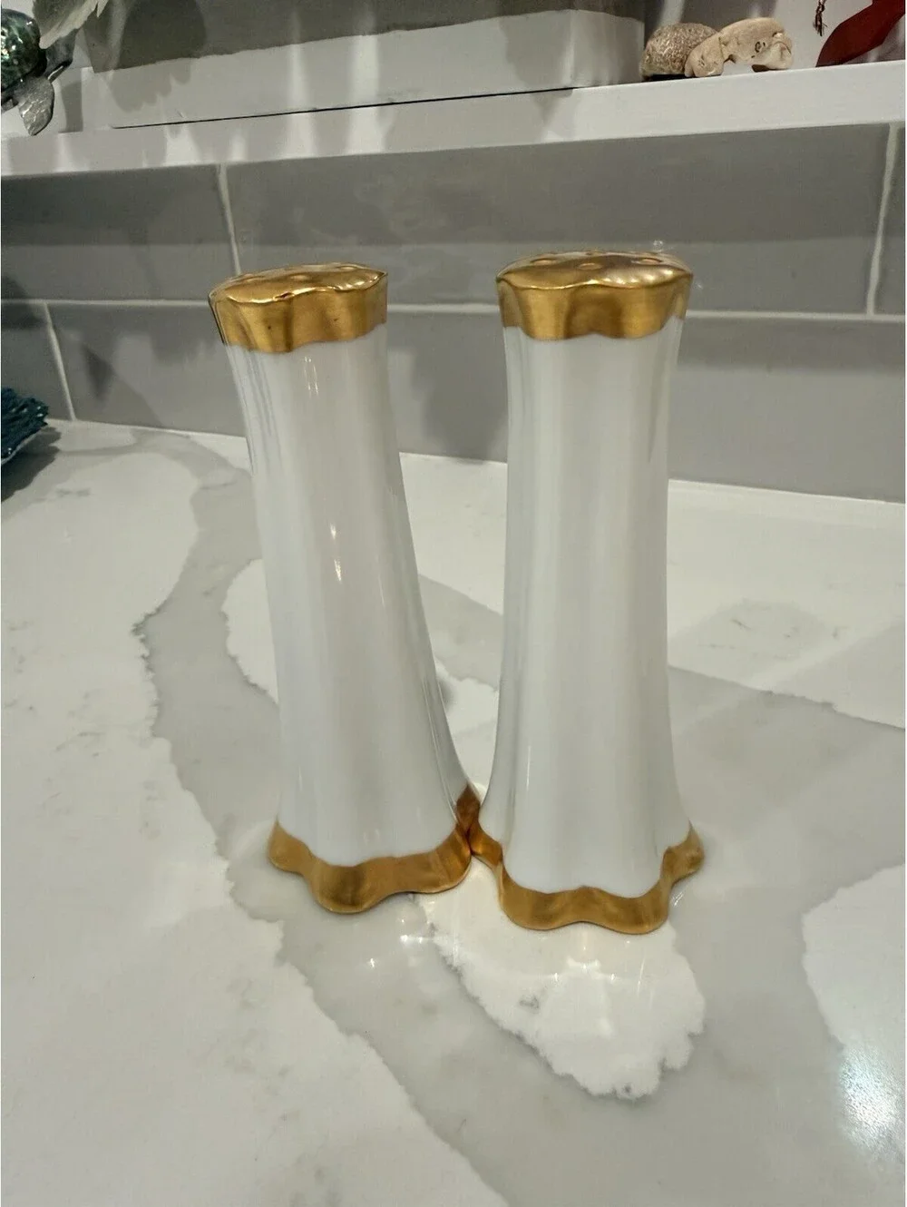 White fine porcelain w gold accents salt & pepper shakers 5